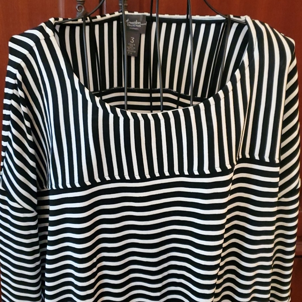 Chicos Travelers Front tie top size 3 or 16 - Picture 3 of 6